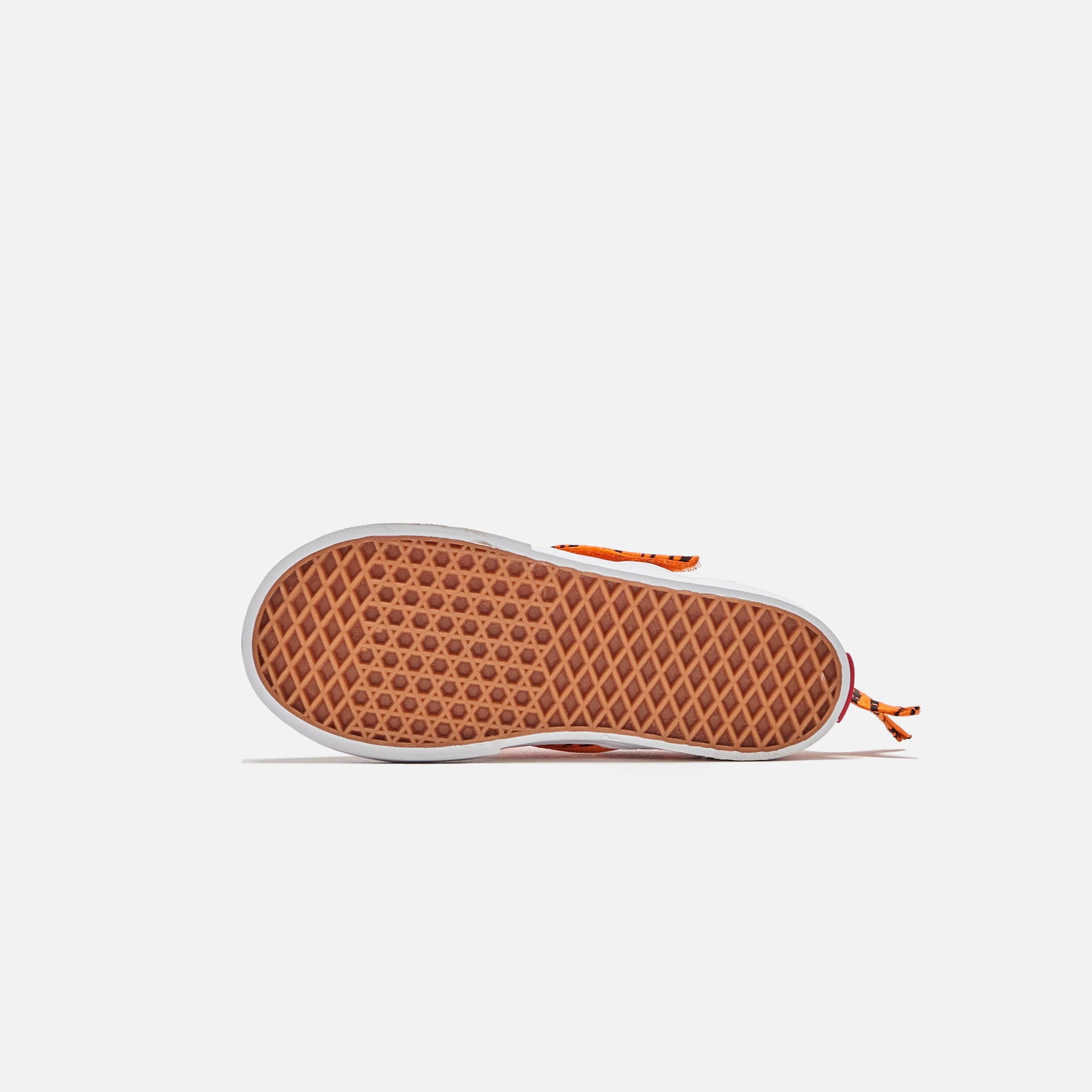 Vans Slip-On v Shark - Orange Tiger / True White