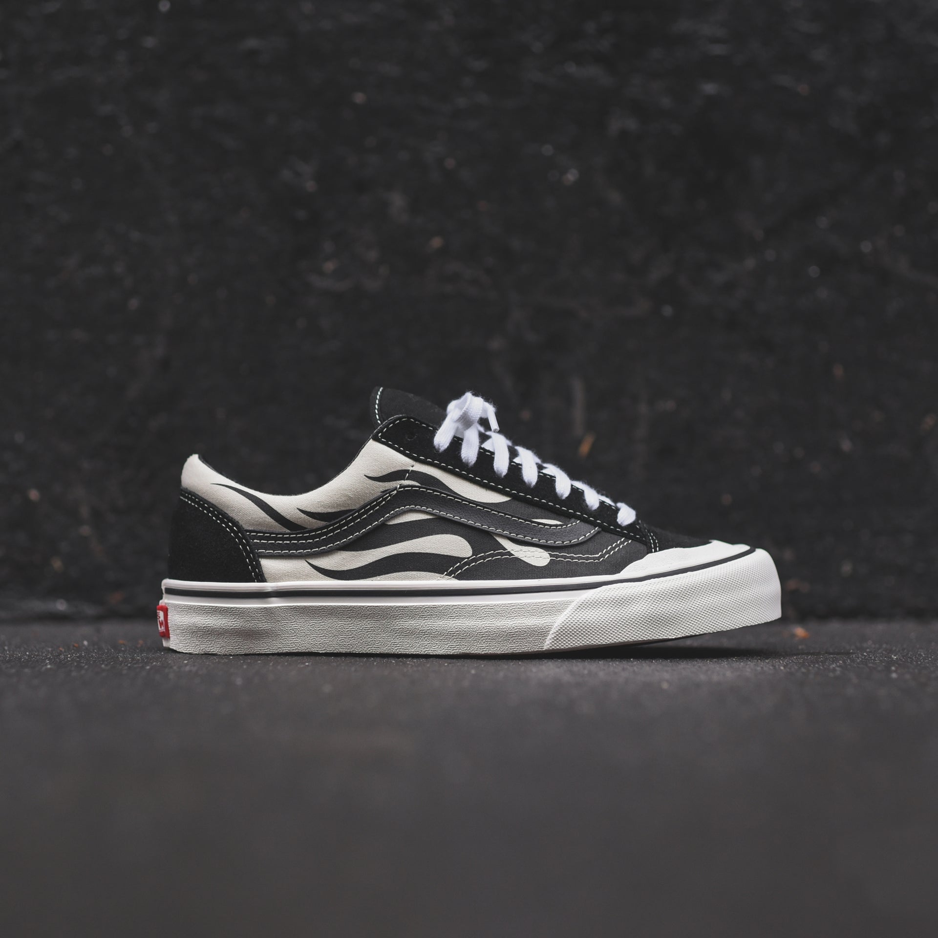 Vans Style 36 SF - Flame / Black