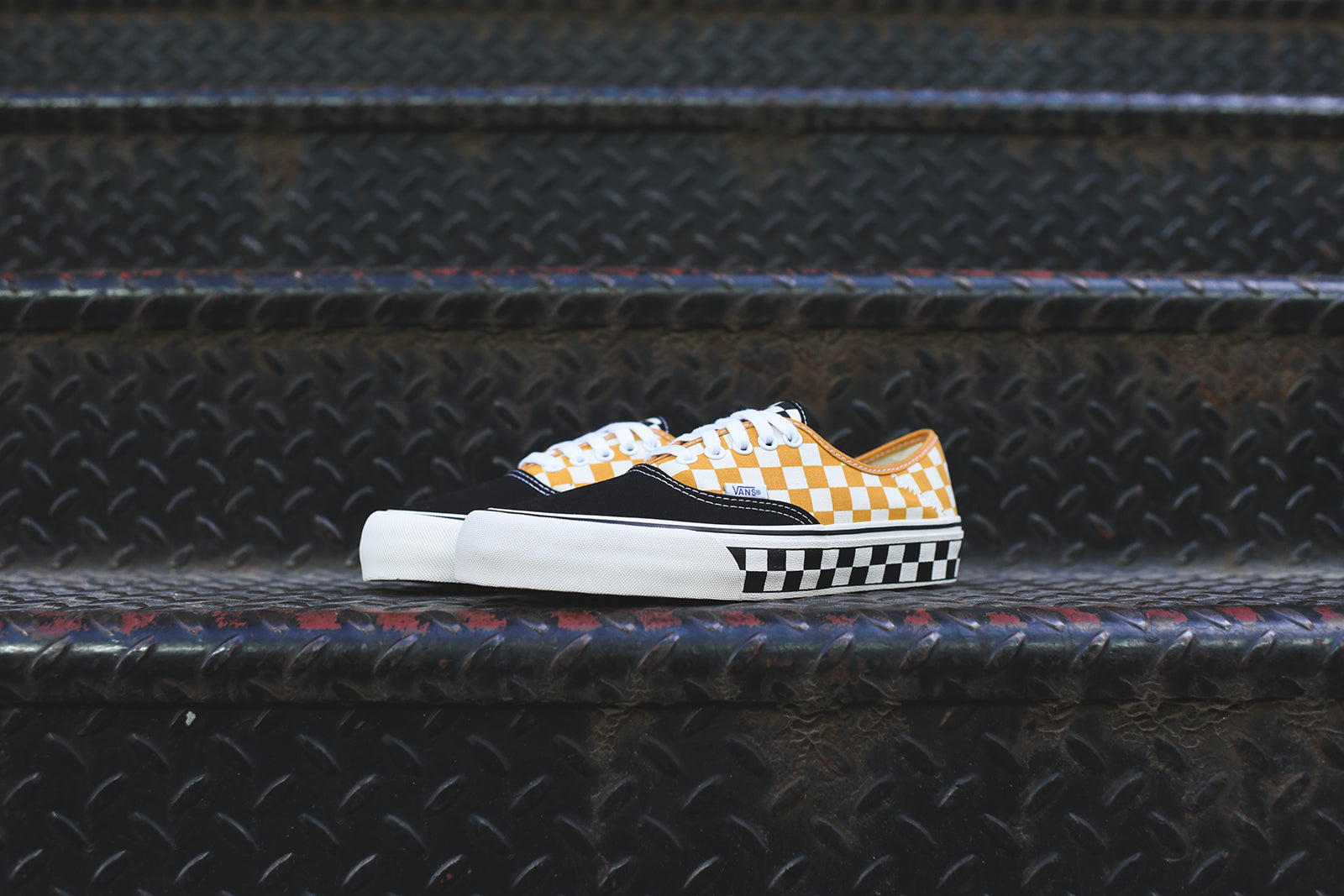 Vans Authentic SF Checkerboard - Black / Sunflower