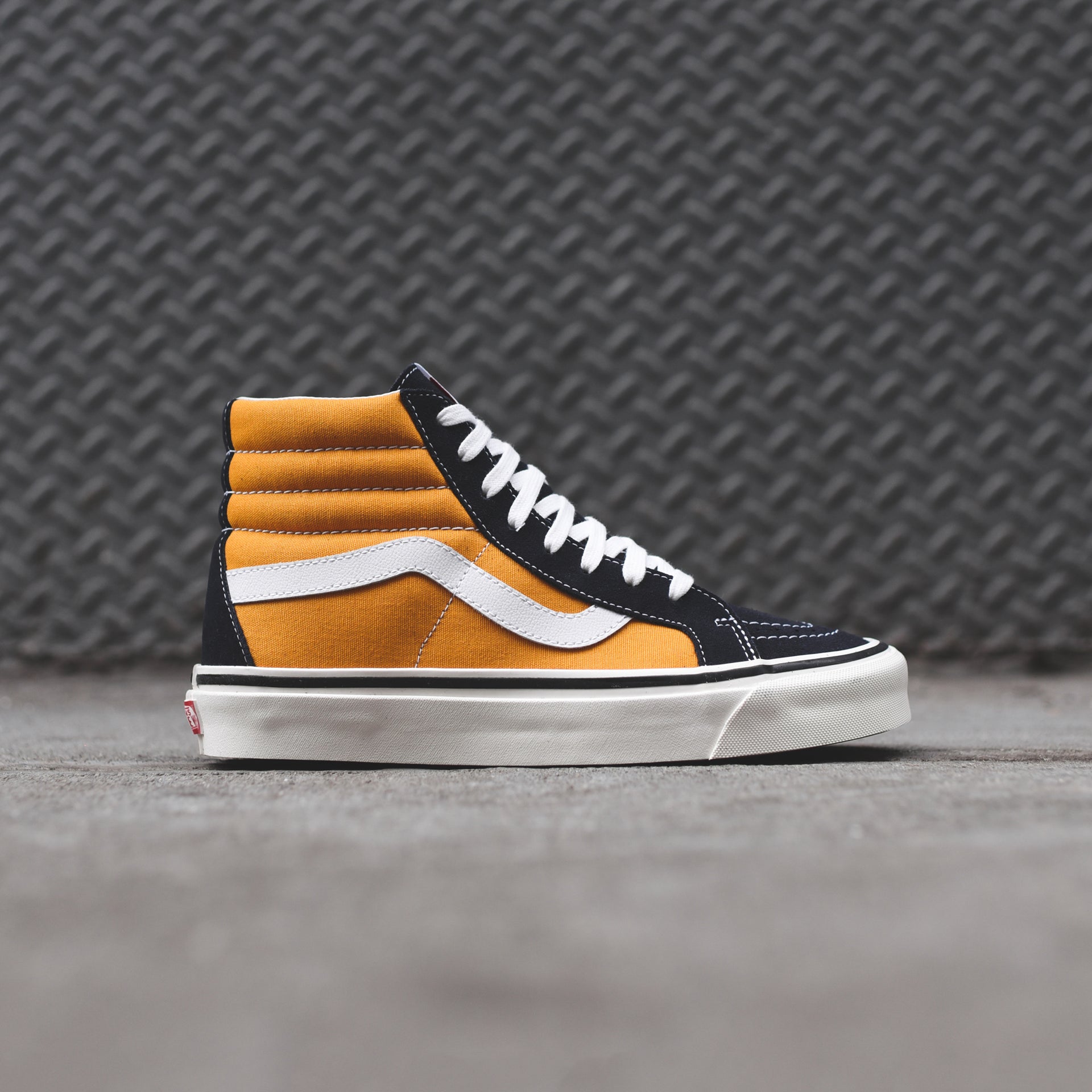Vans Sk8-Hi DX - Navy / Yellow