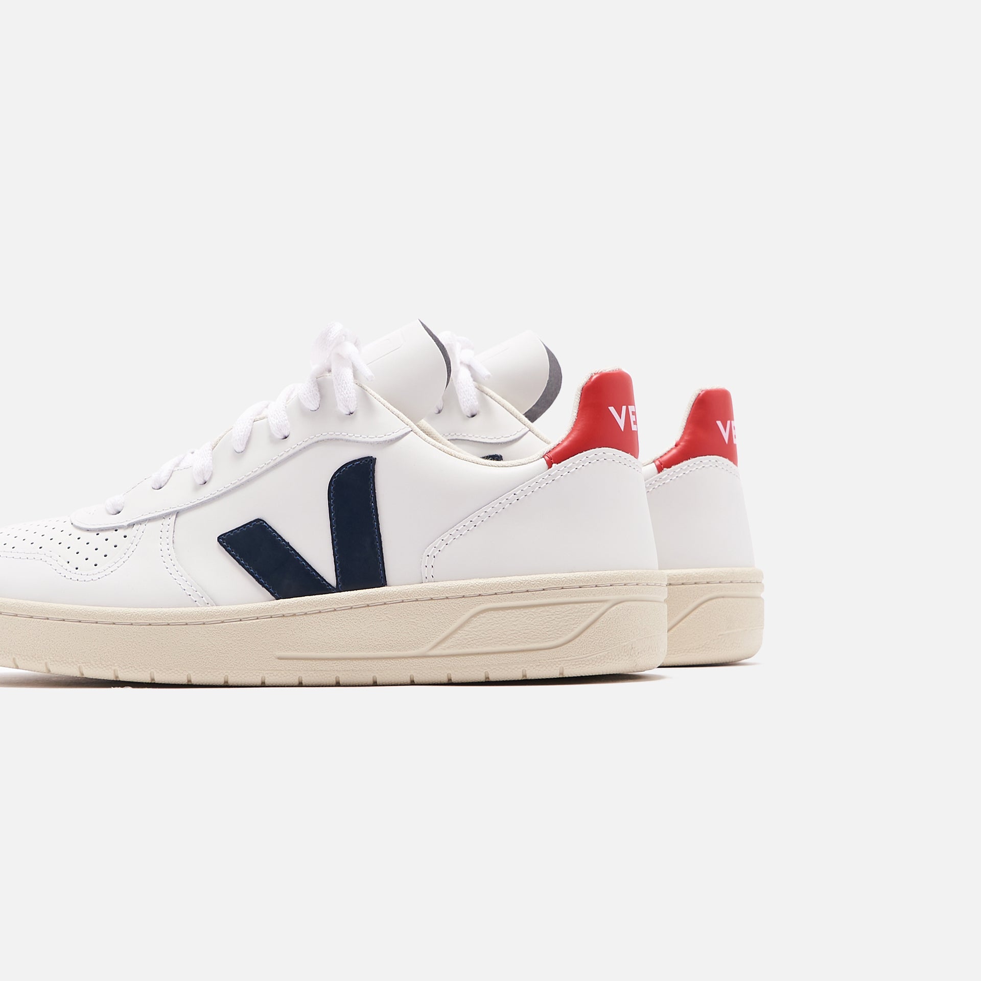 Veja V-10  - White / Navy / Red