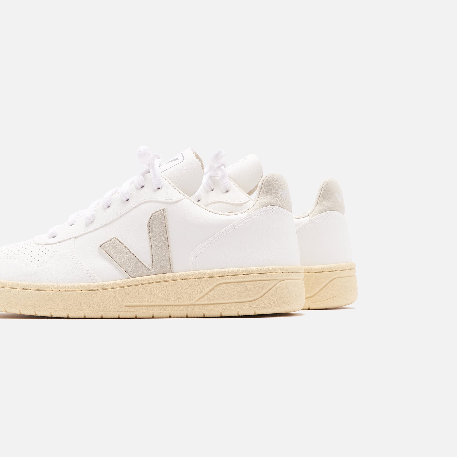 Veja V10 - White / Natural / Butter