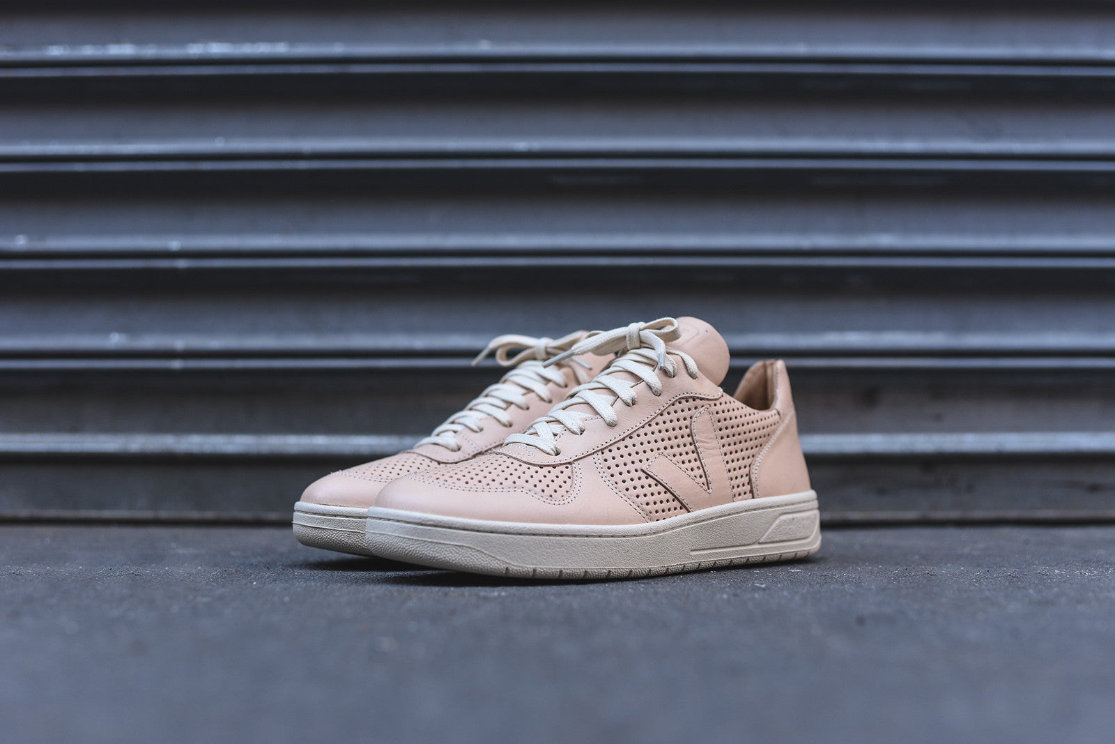 Veja V10 Low - Vachetta