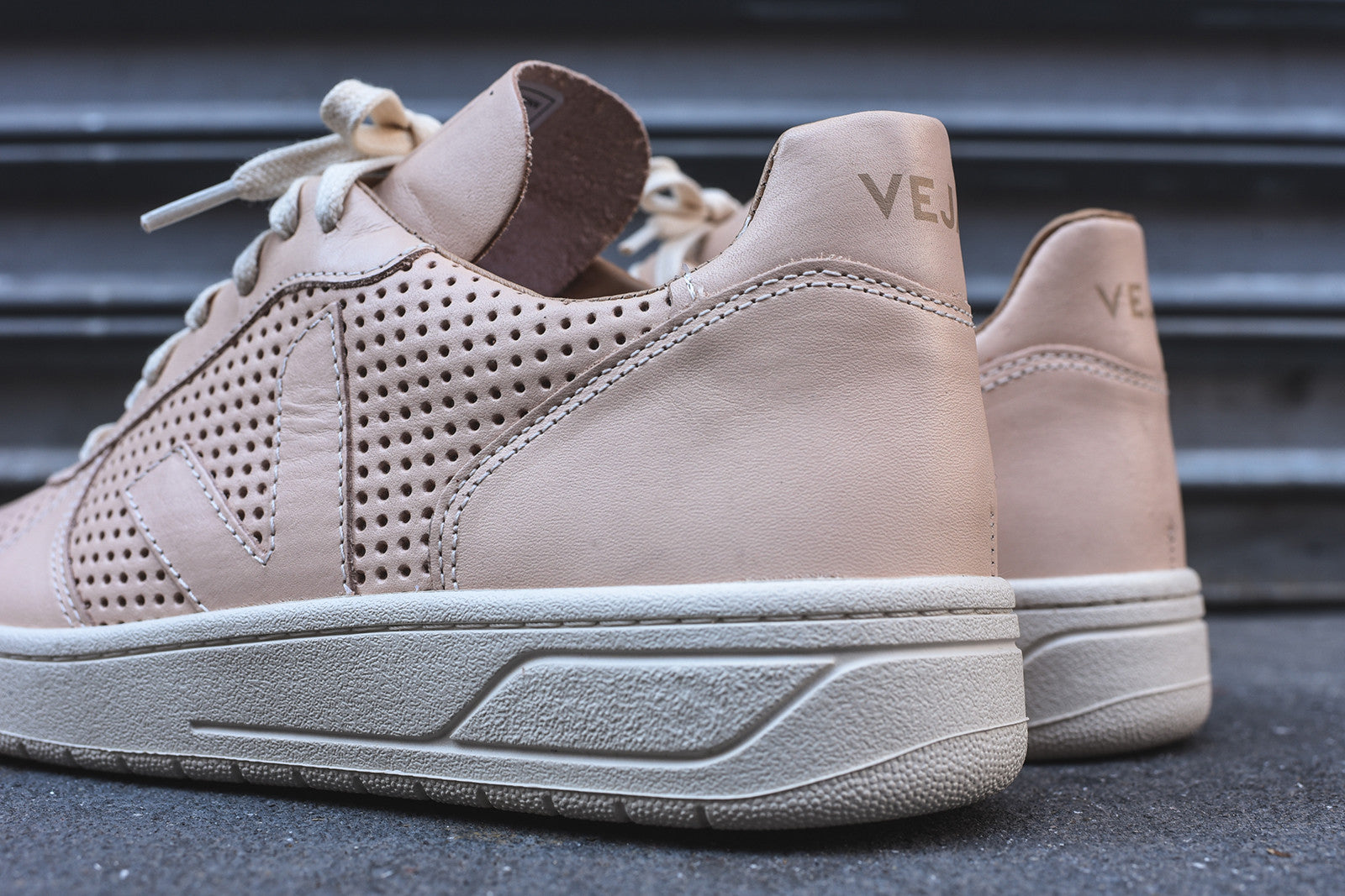 Veja V10 Low - Vachetta
