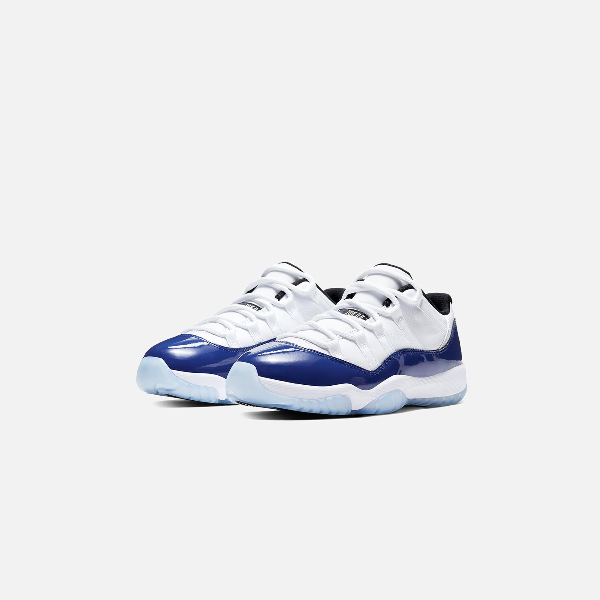 Nike WMNS Air Jordan 11 Retro Low - White / Black / Infrared