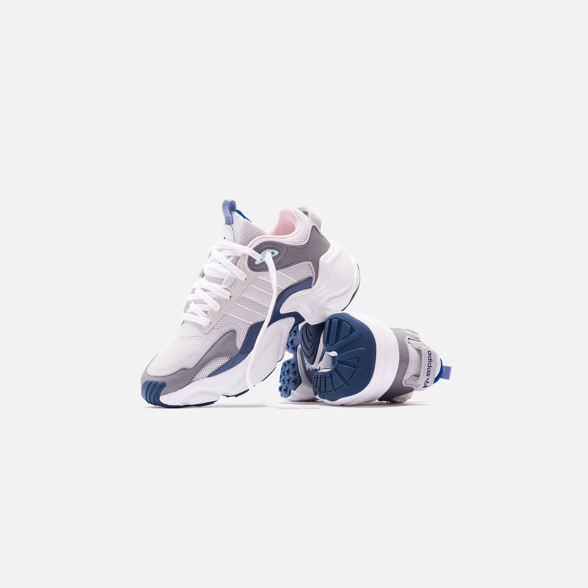 adidas Originals WMNS Tephra Runner - Grey One / Raw Steel