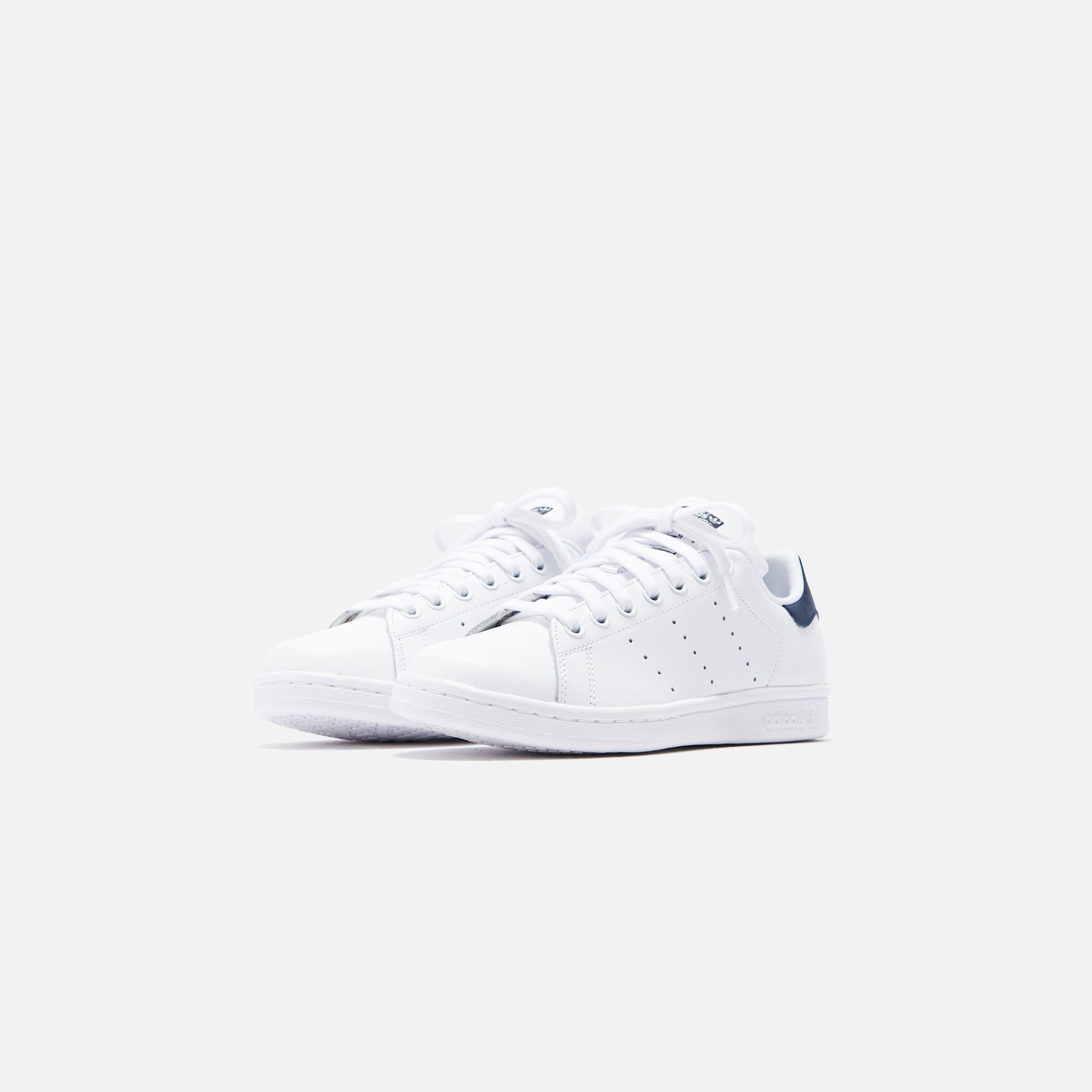 adidas Originals WMNS Stan Smith - White / New Navy