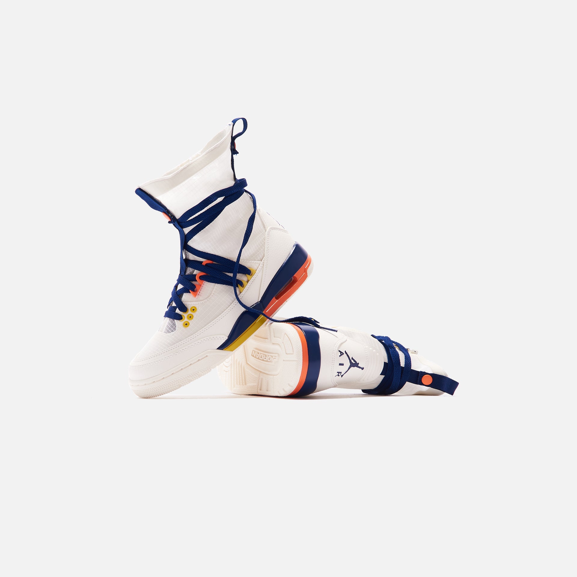 Nike WMNS Air Jordan 3 Explorer - Lite Sail / Blue Void / Orange