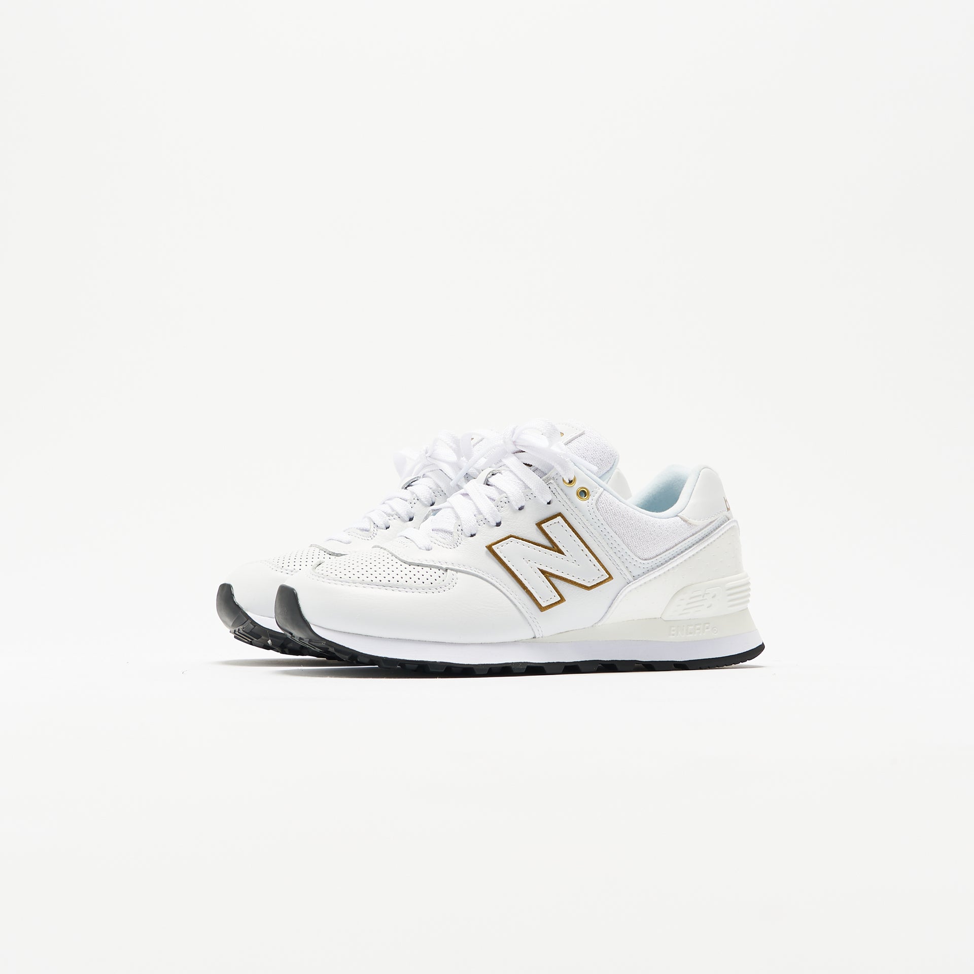 New Balance WMNS 574 - White / Metallic Gold