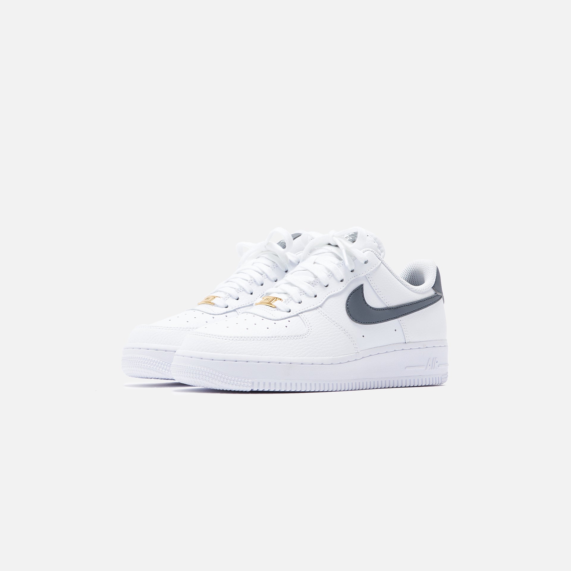 Nike WMNS Air Force 1 '07 - White / Cool Grey / Metallic Gold