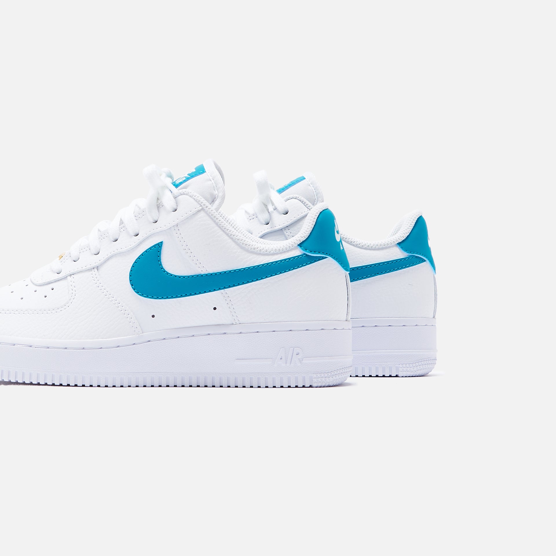 Nike WMNS Air Force 1 '07 - White / Teal Nebula / Metallic Gold