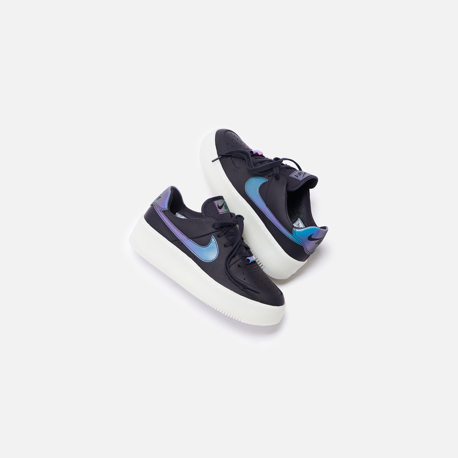 Nike WMNS Air Force 1 Sage Low LX - Oil Grey / Blank White