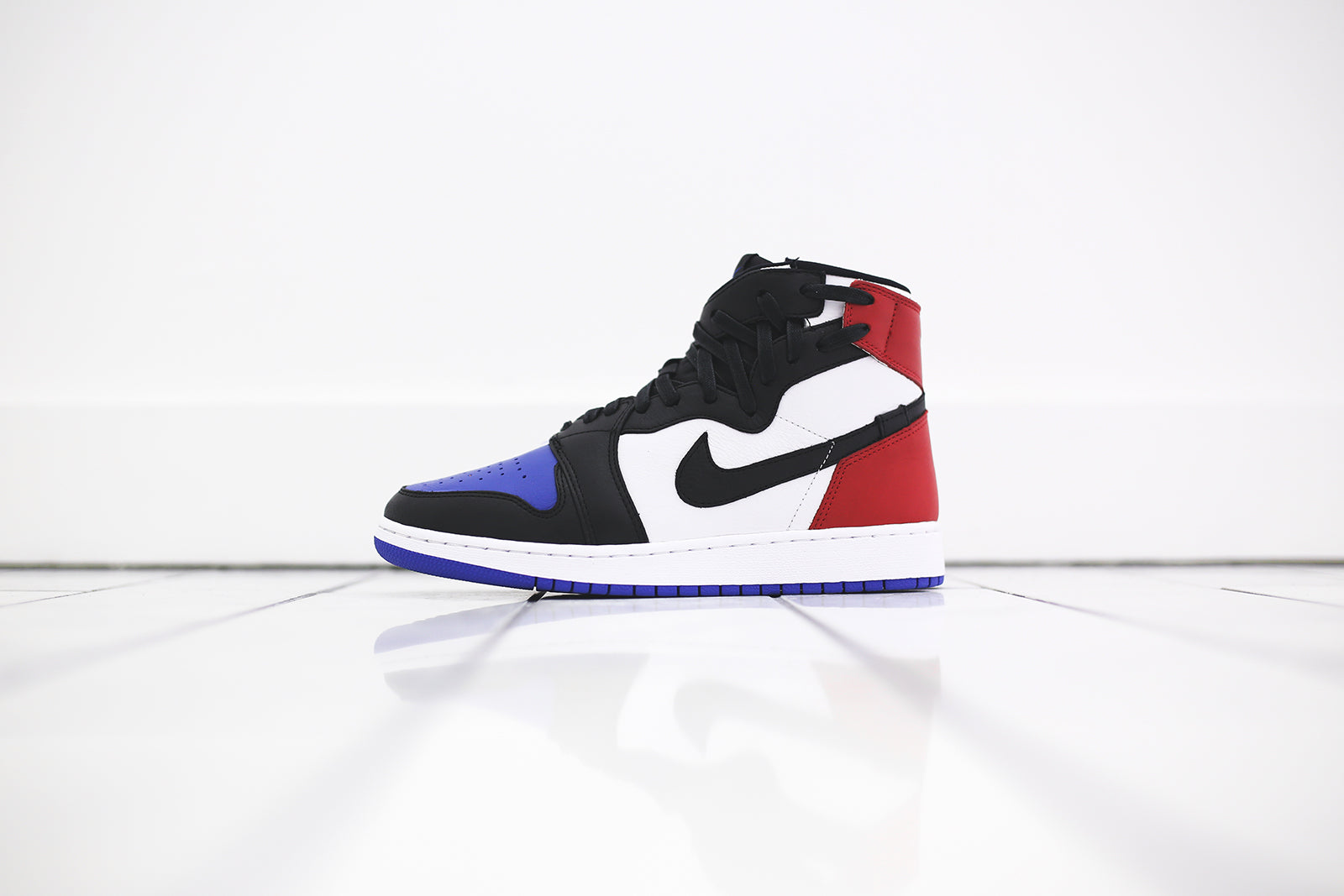 Nike WMNS Air Jordan 1 Rebel XX OG - Top 3