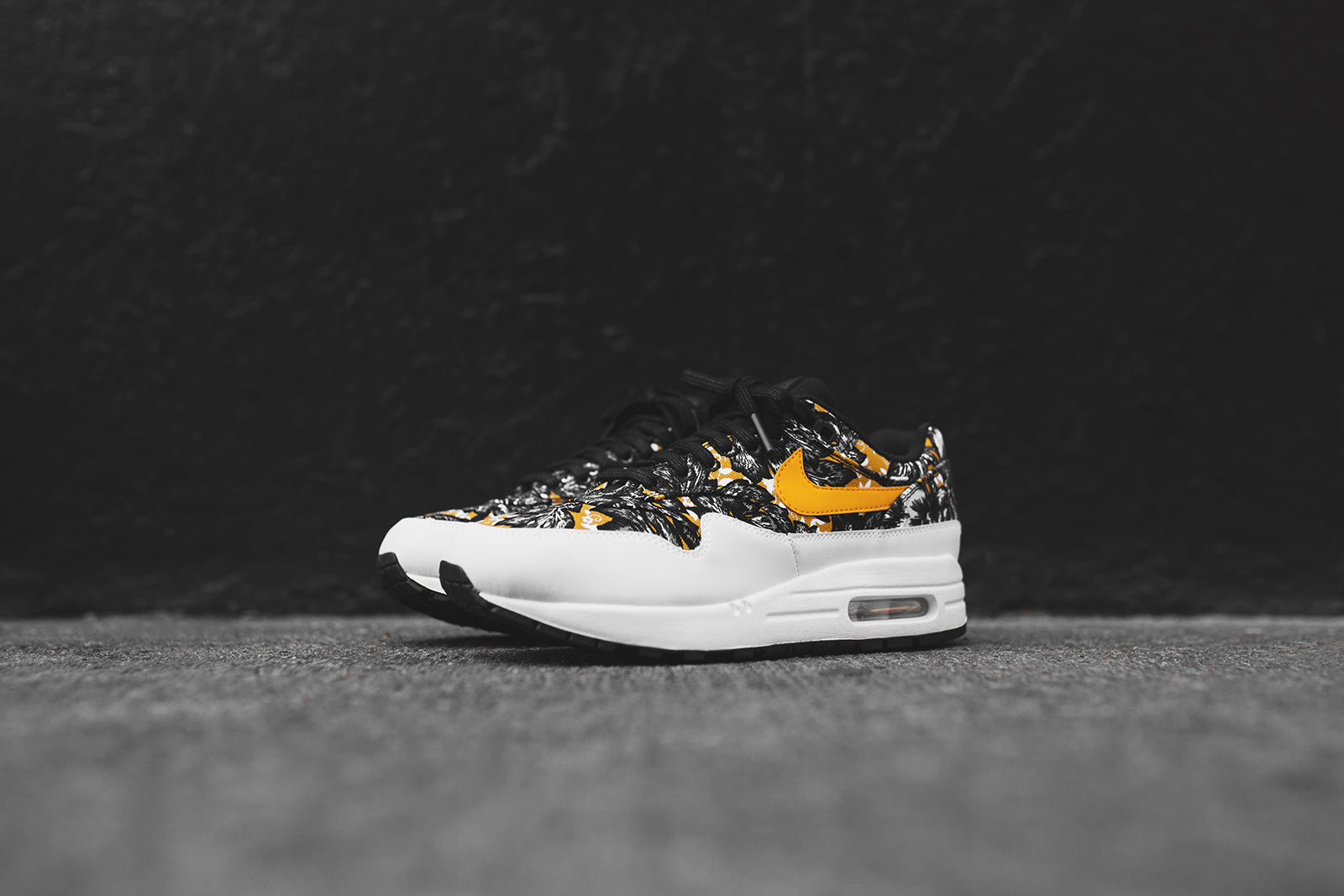 Nike WMNS Air Max 1 NRG QS - White / University Gold / Black