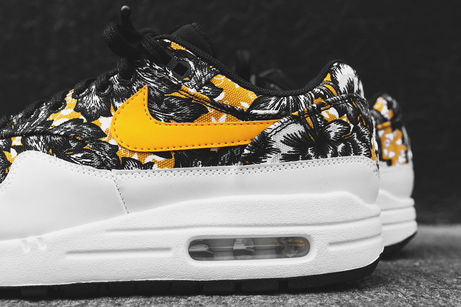 Nike WMNS Air Max 1 NRG QS - White / University Gold / Black