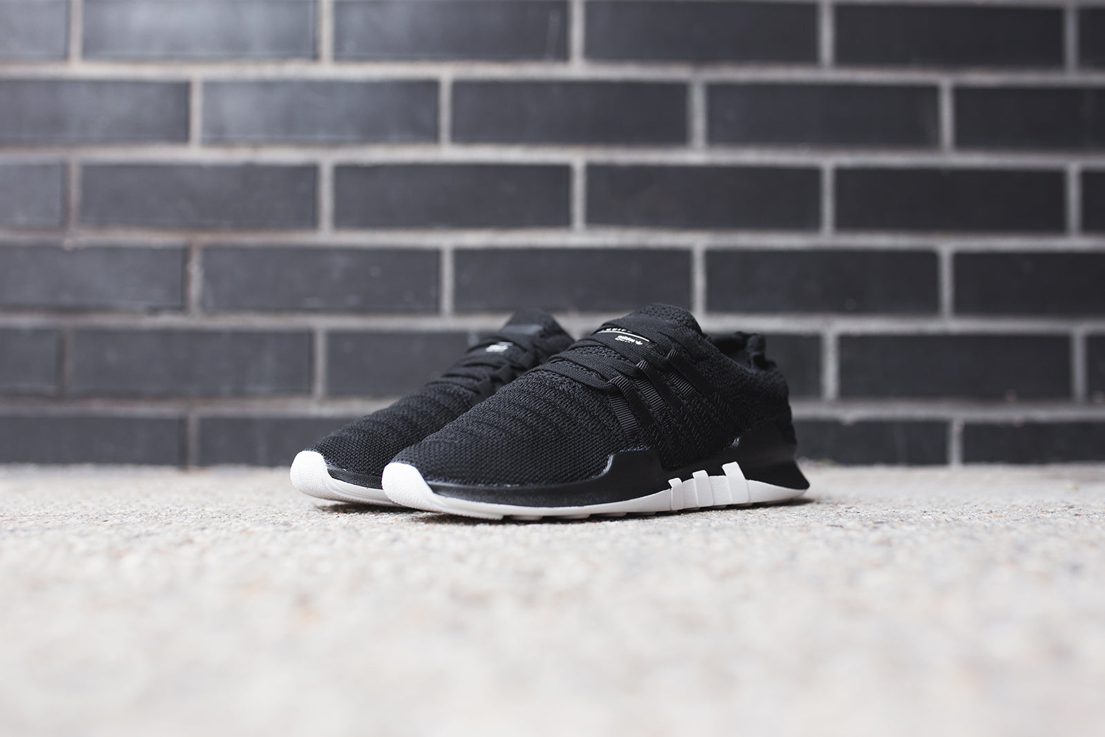 adidas Originals WMNS EQT Racing ADV PK - Black / White
