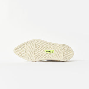 adidas WMNS HyperSleek - White / Off White / Crystal White â Kith