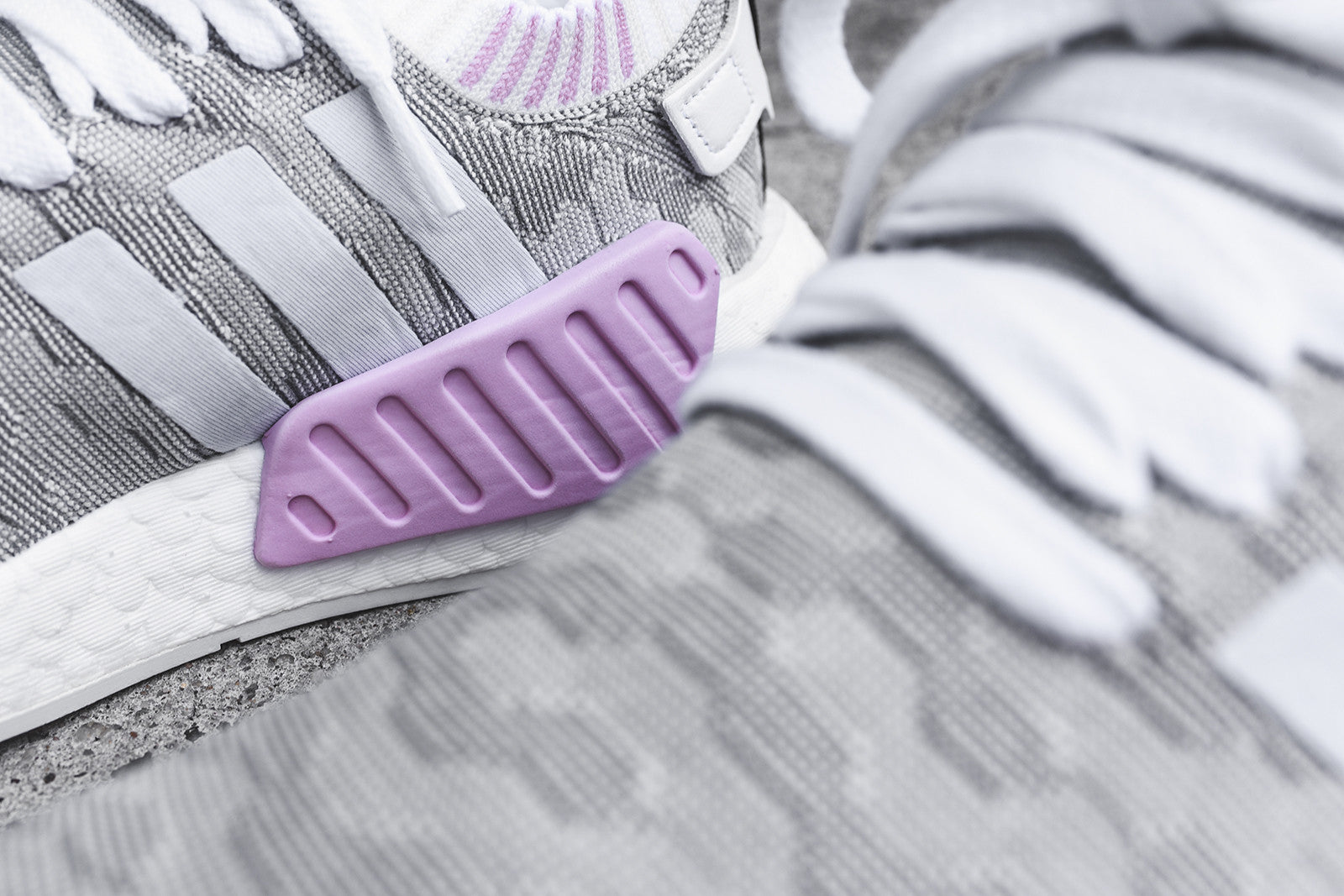 adidas Originals WMNS NMD_R2 PK - Grey / White