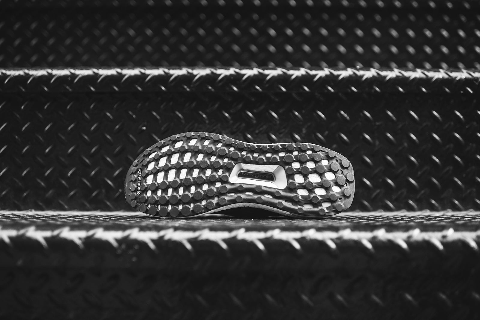 adidas WMNS Ultraboost 4.0 - Black / White