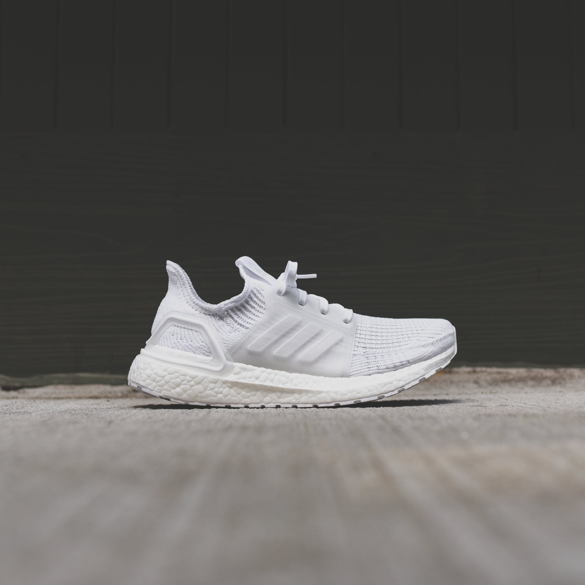 Adidas ultra boost 19 triple white deals