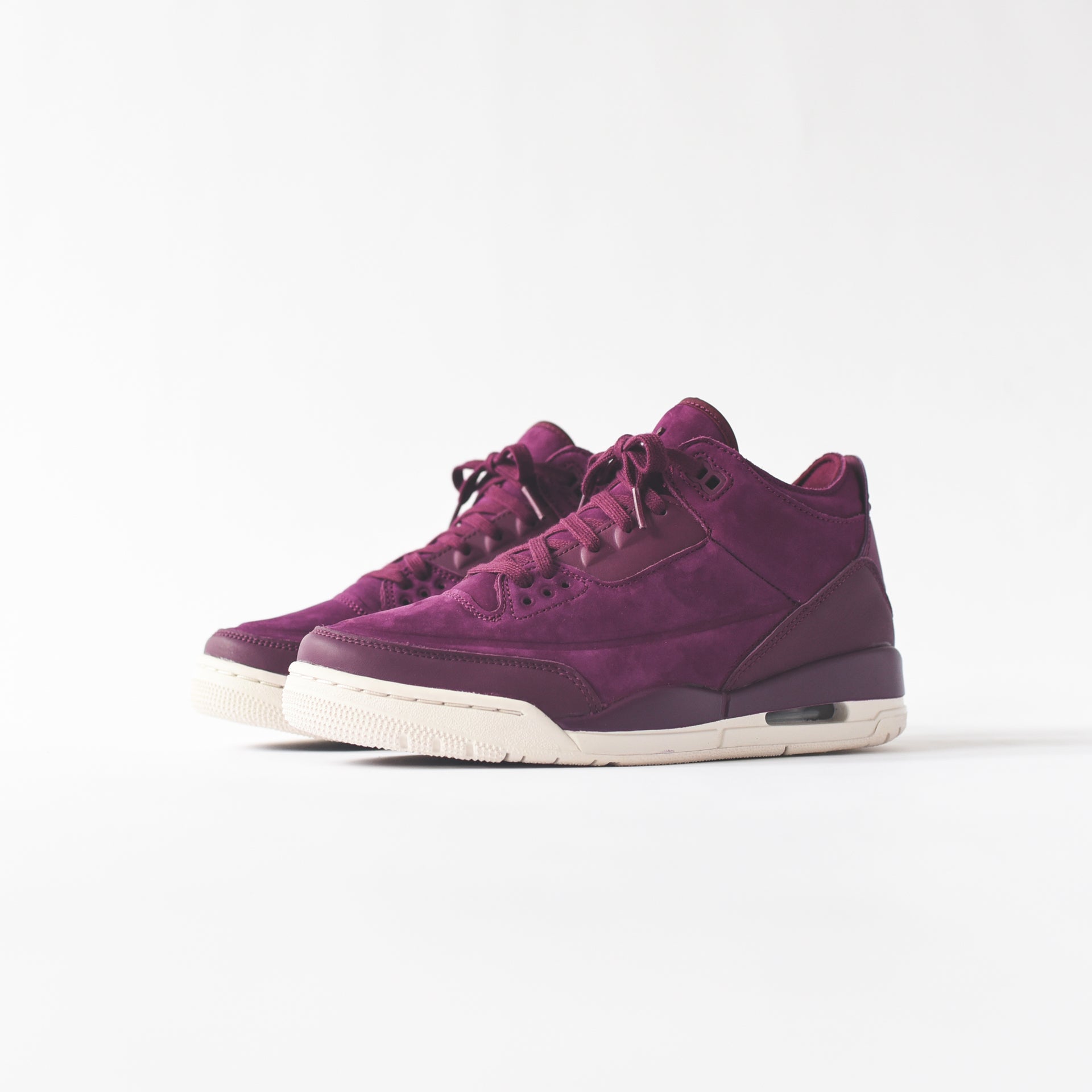 Nike WMNS Air Jordan 3 Retro SE - Bordeaux / Phantom