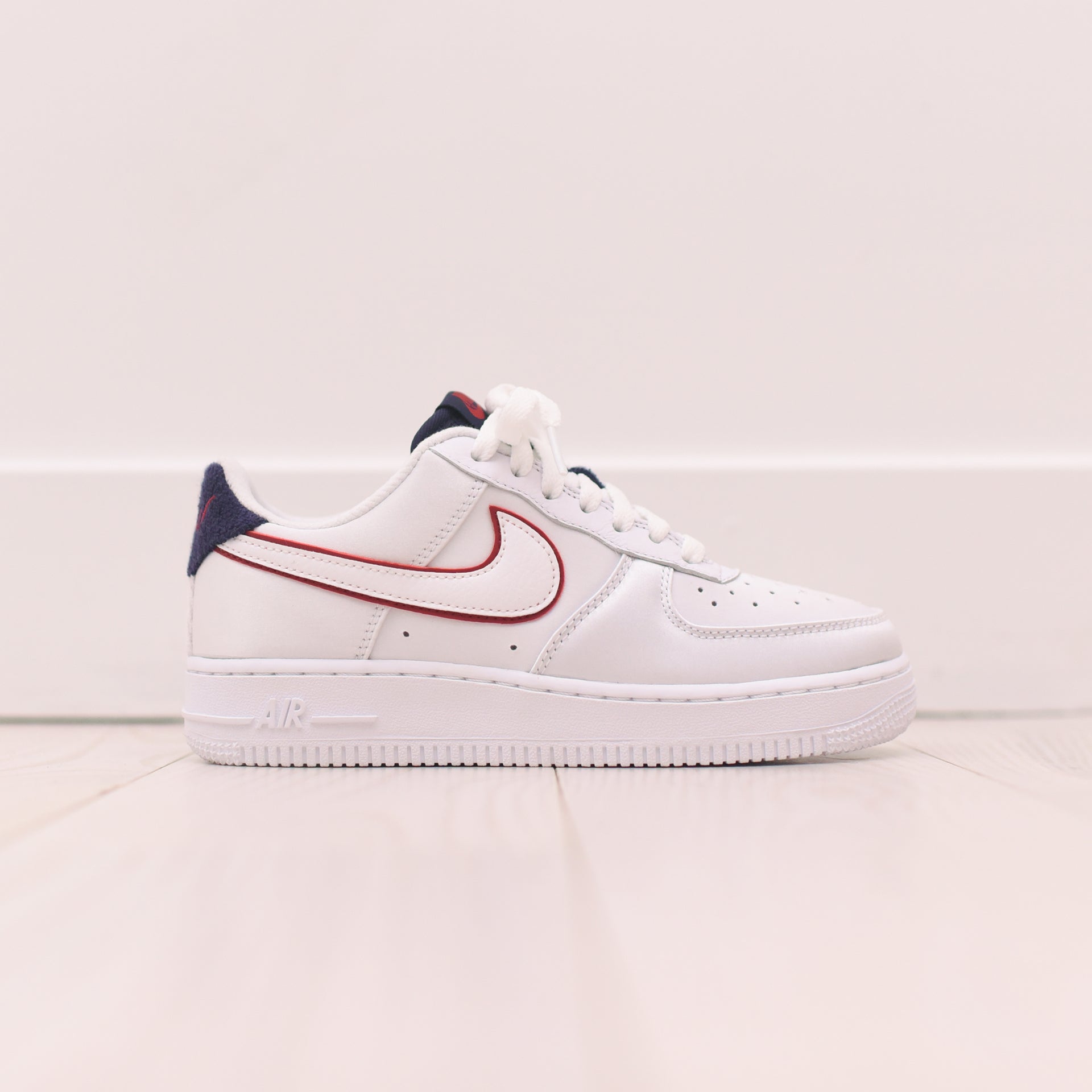 Nike WMNS Air Force 1 - White / Blue