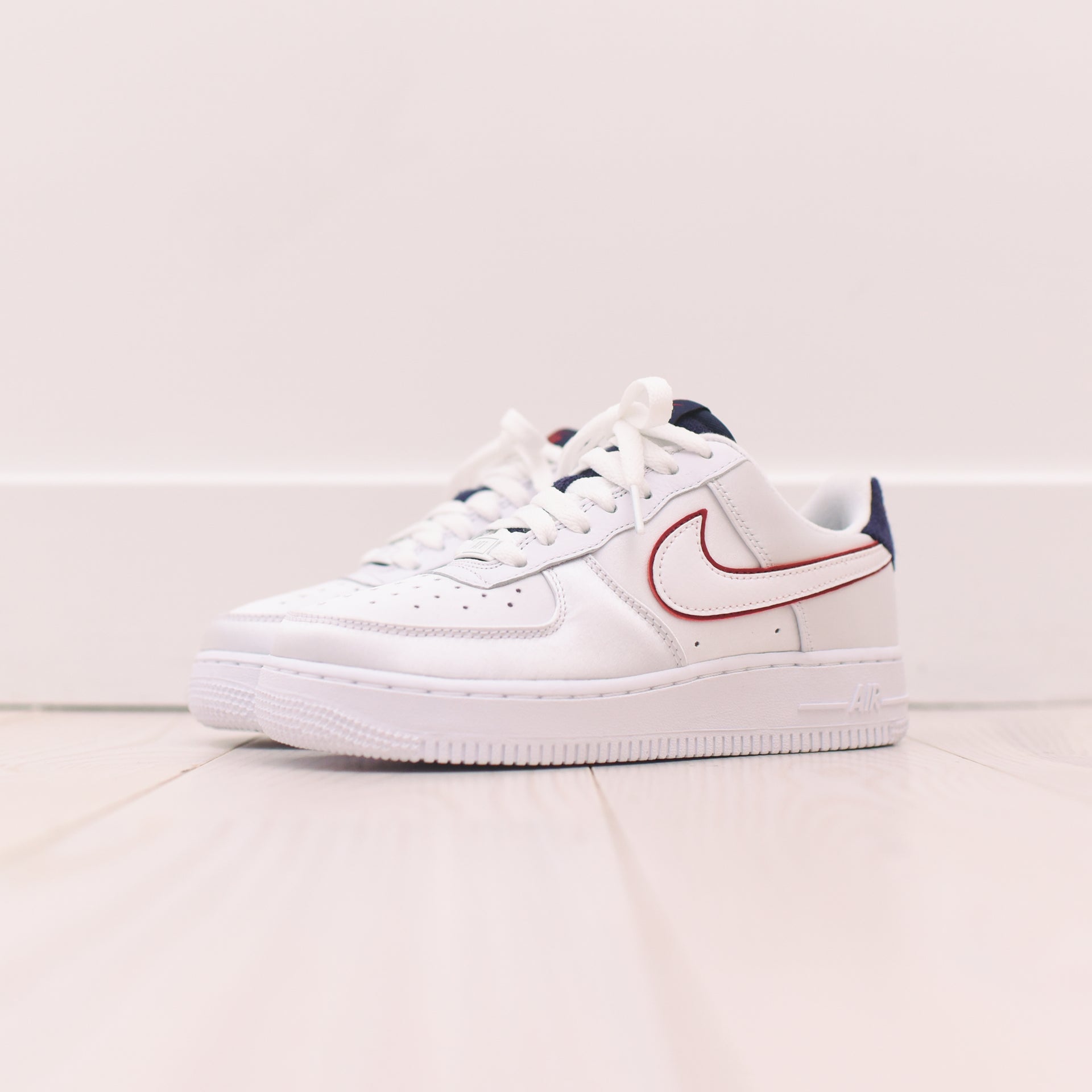 Nike WMNS Air Force 1 - White / Blue