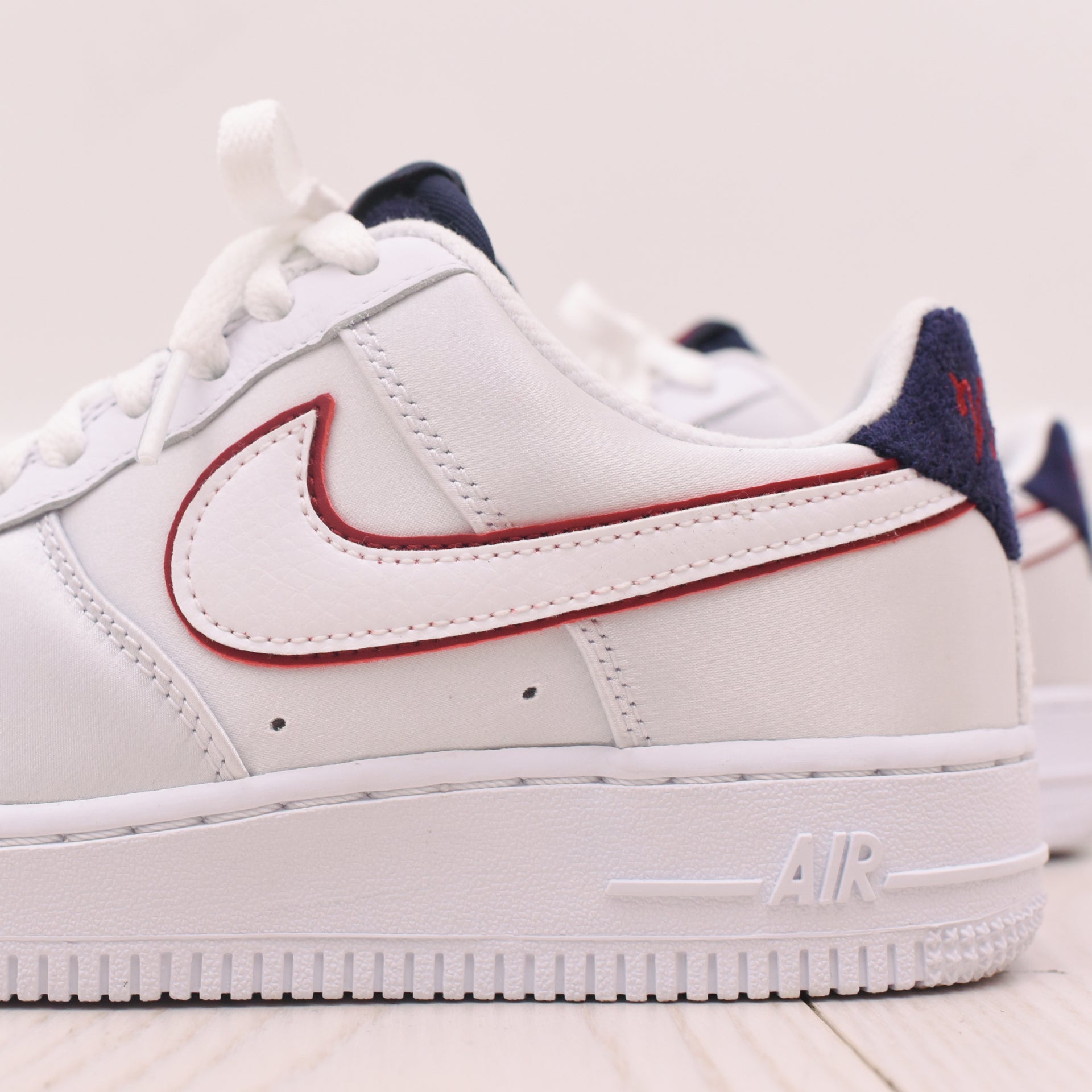 Nike WMNS Air Force 1 - White / Blue