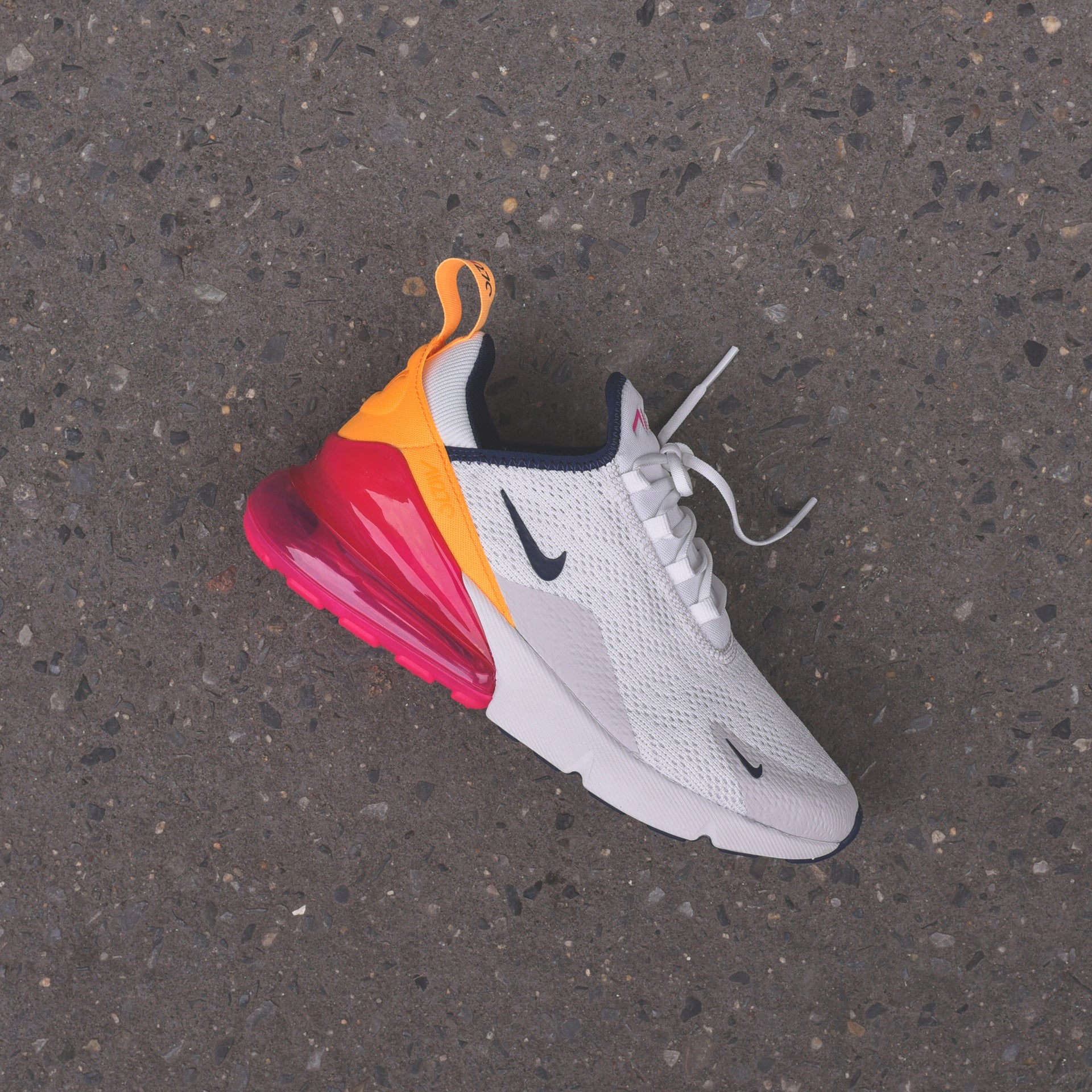 Nike WMNS Air Max 270 - Summit White / Midnight Navy / Laser Fuchsia