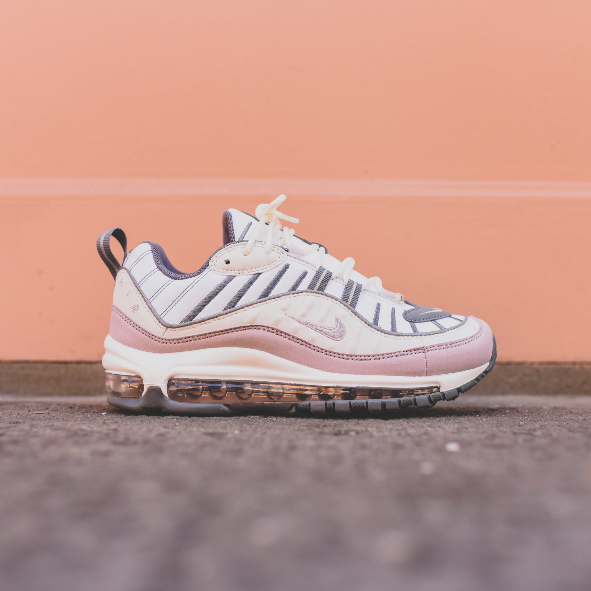 Nike WMNS Air Max 98 - Summit White / Violet Ash / Cool Grey
