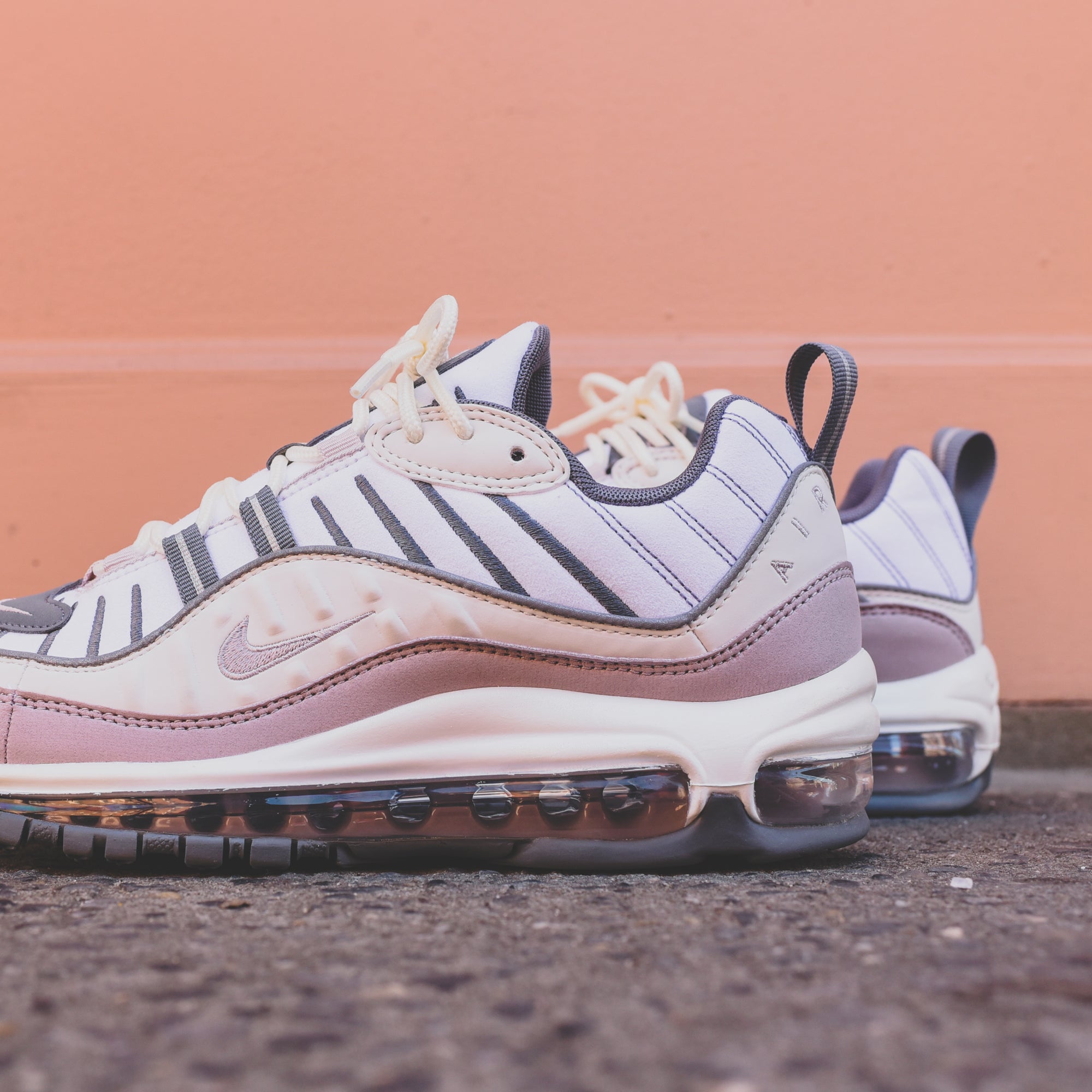 Nike WMNS Air Max 98 - Summit White / Violet Ash / Cool Grey