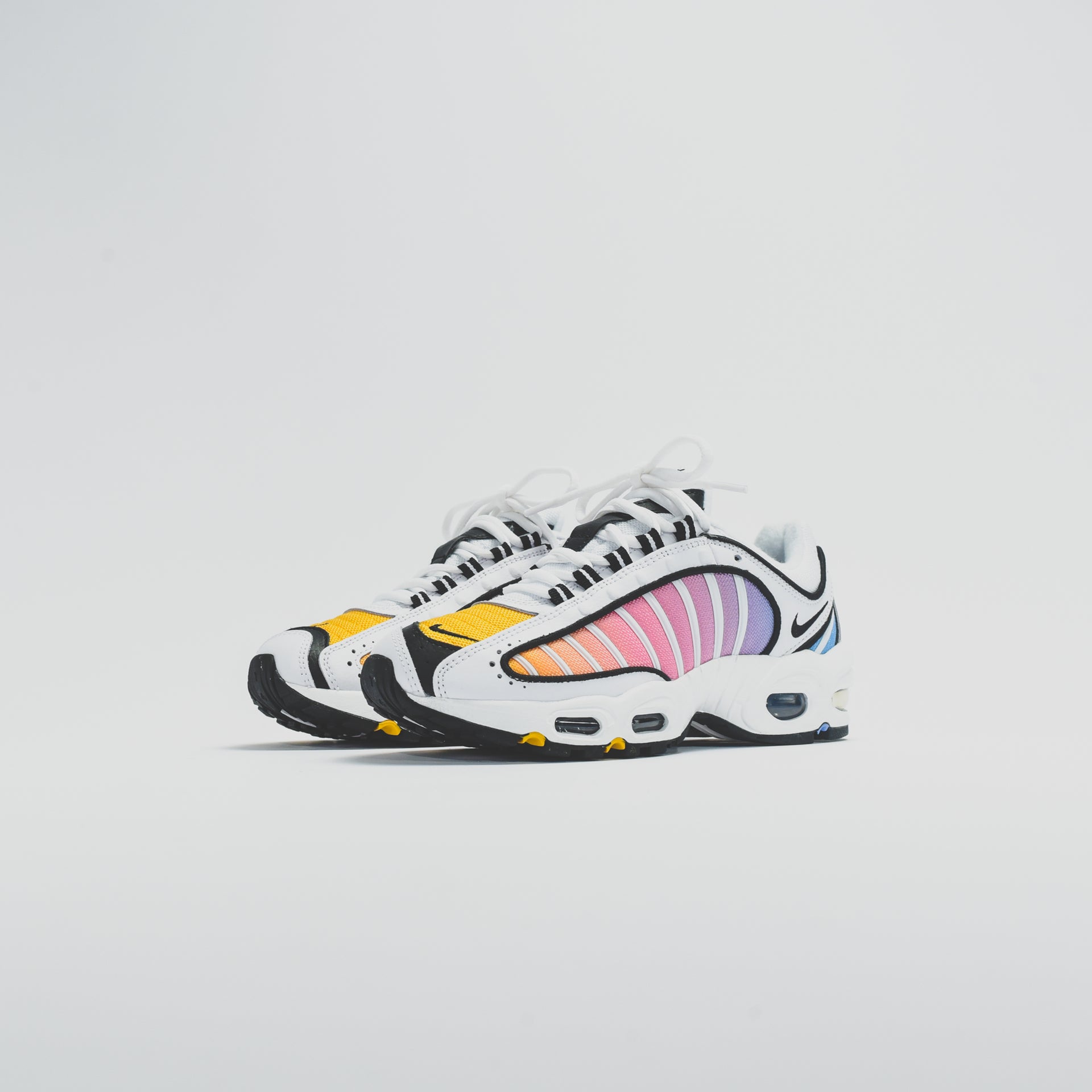 Nike WMNS Air Max Tailwind IV - White / Black / University Blue / Psychic Pink