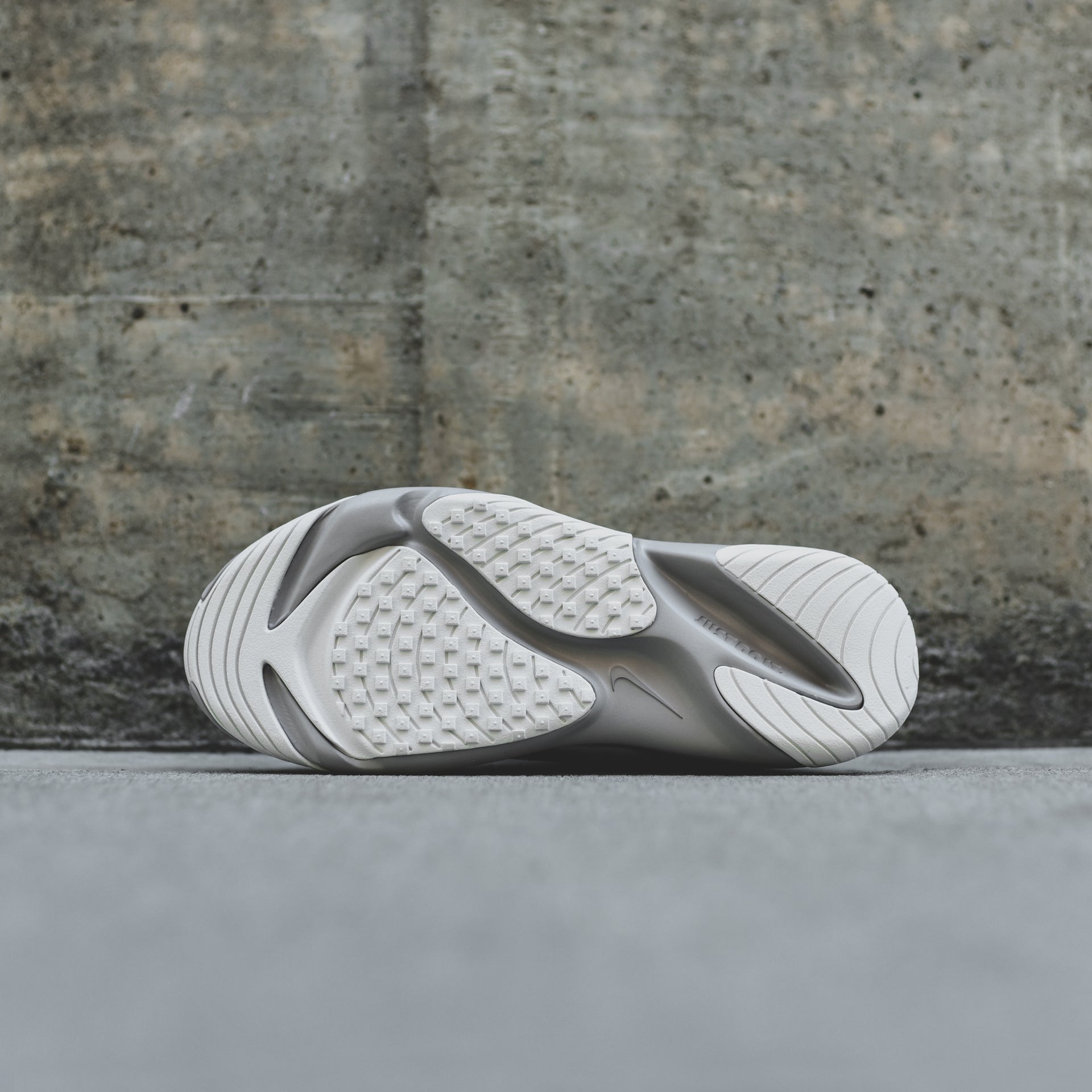 Nike WMNS Zoom 2K - Moon Particle / Summit White