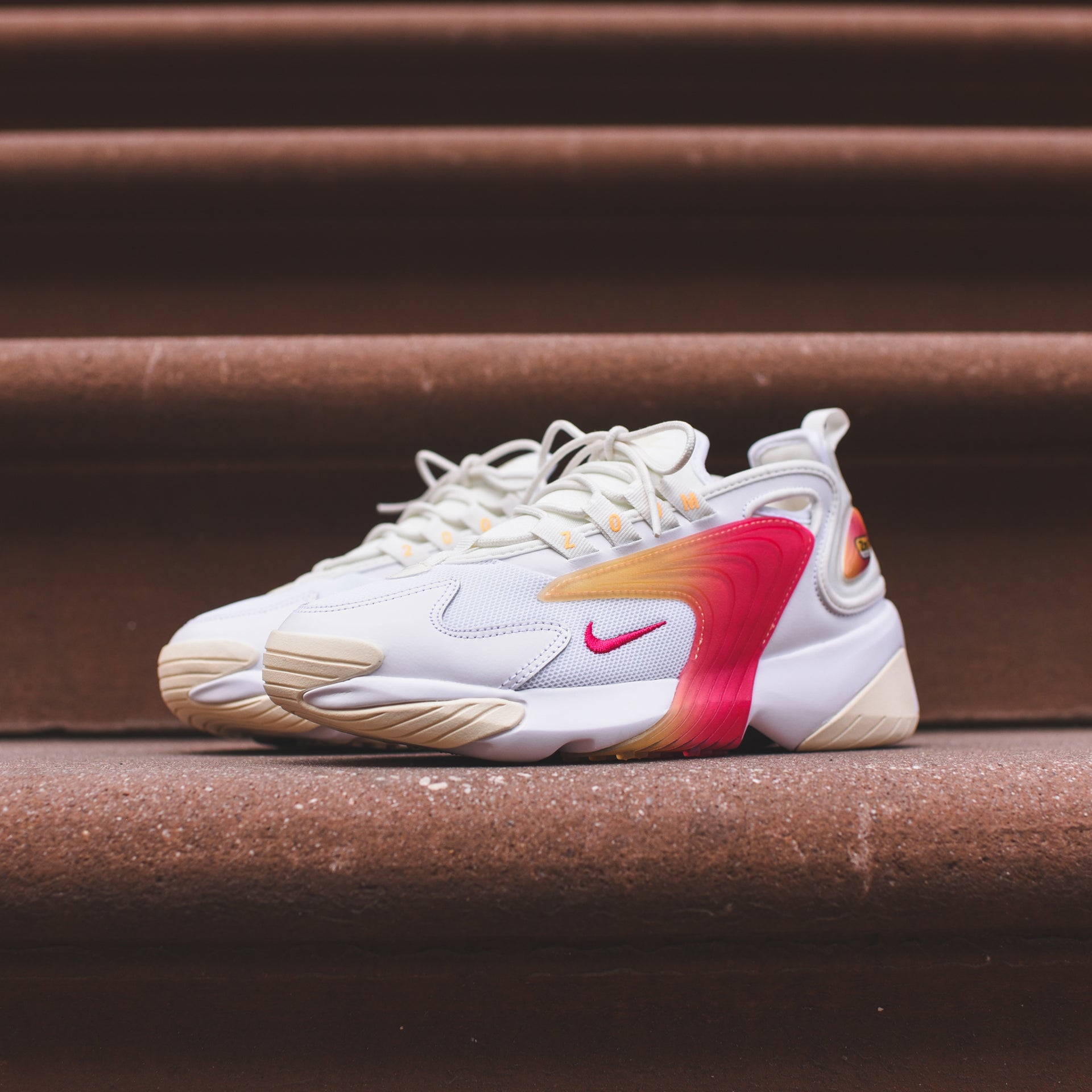 Nike WMNS Zoom 2K - White / Rush Pink / Sail / Melon Tint