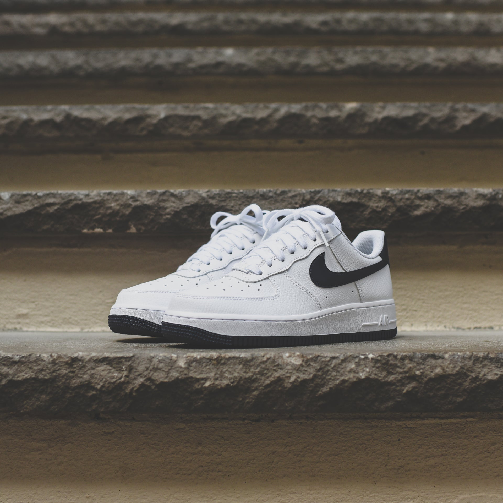 Nike WMNS Air Force 1 '07 - White / Obsidian White / Ocean Cube