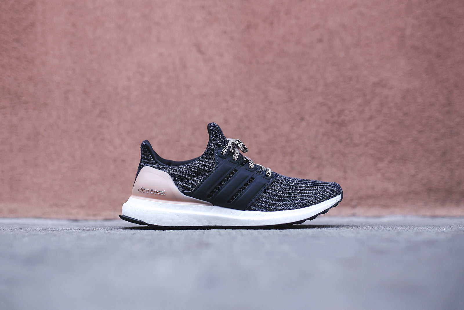 adidas WMNS UltraBOOST - Grey / Tan / White