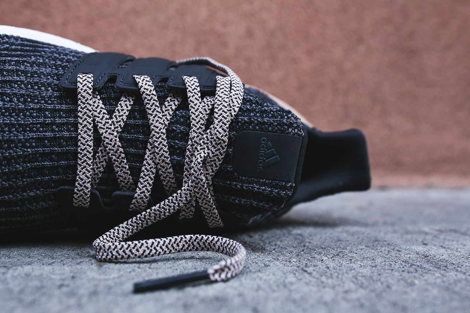 adidas WMNS UltraBOOST - Grey / Tan / White