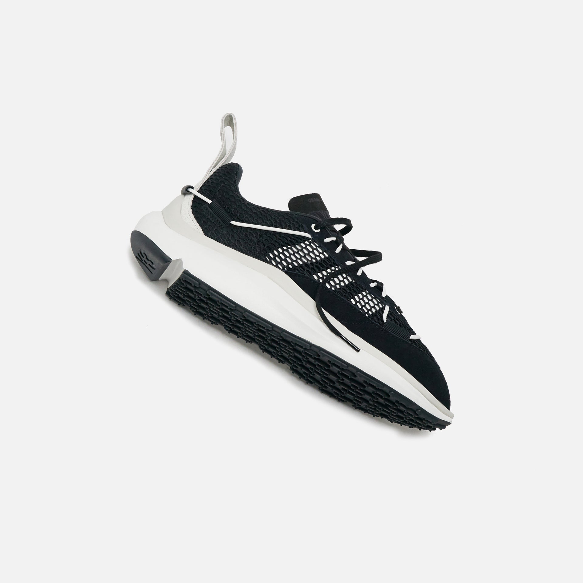 Y-3 Shiku Run - Black / Core White / Orbit Grey