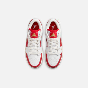 Nike Air Jordan 1 Low SE - White / Metallic Gold / University Red / Sail