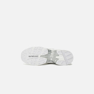 New Balance 827 OG - White / Silver