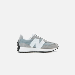 New Balance 327 - Grey / White