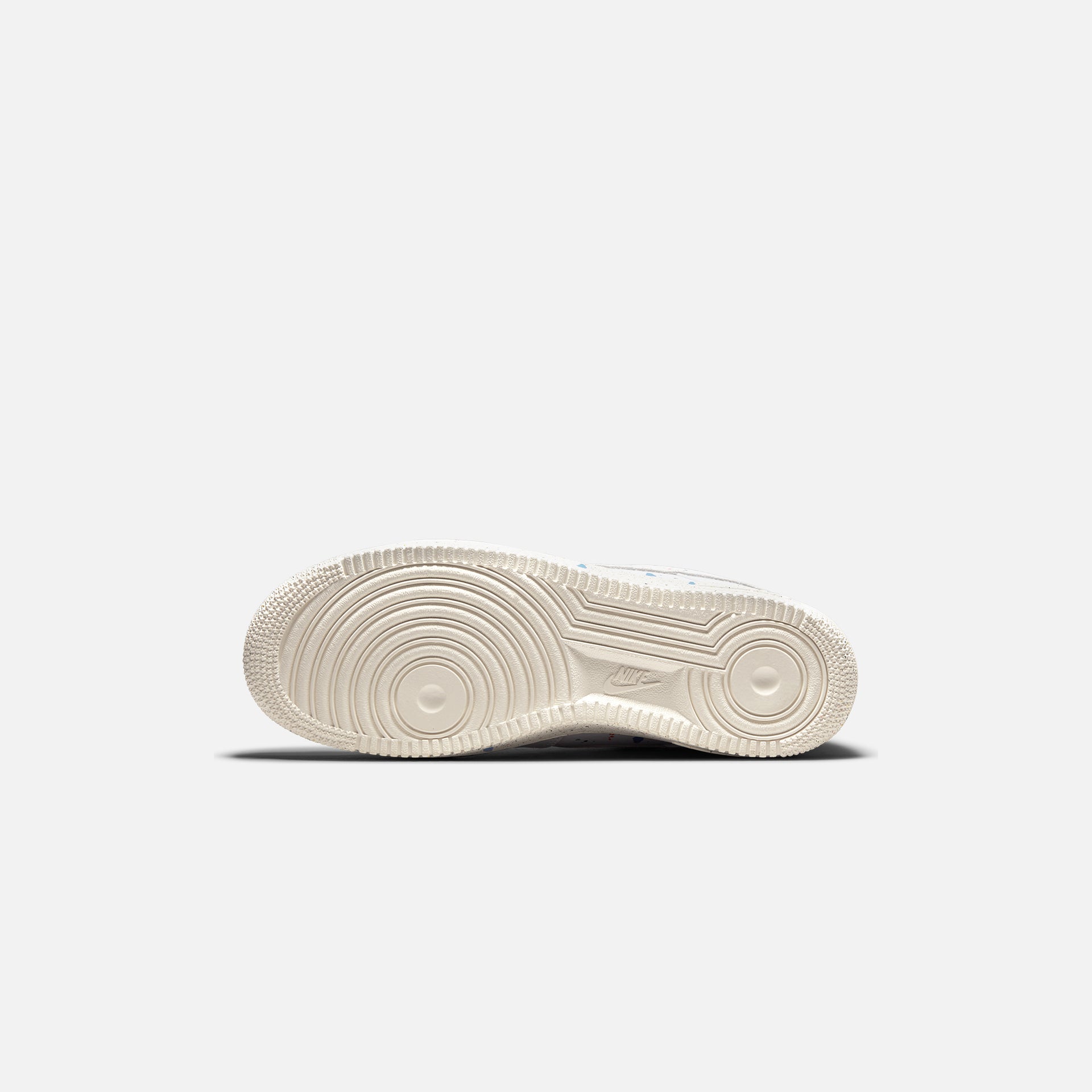 Nike Air Force 1 '07 LV8 - White / Sail / Black