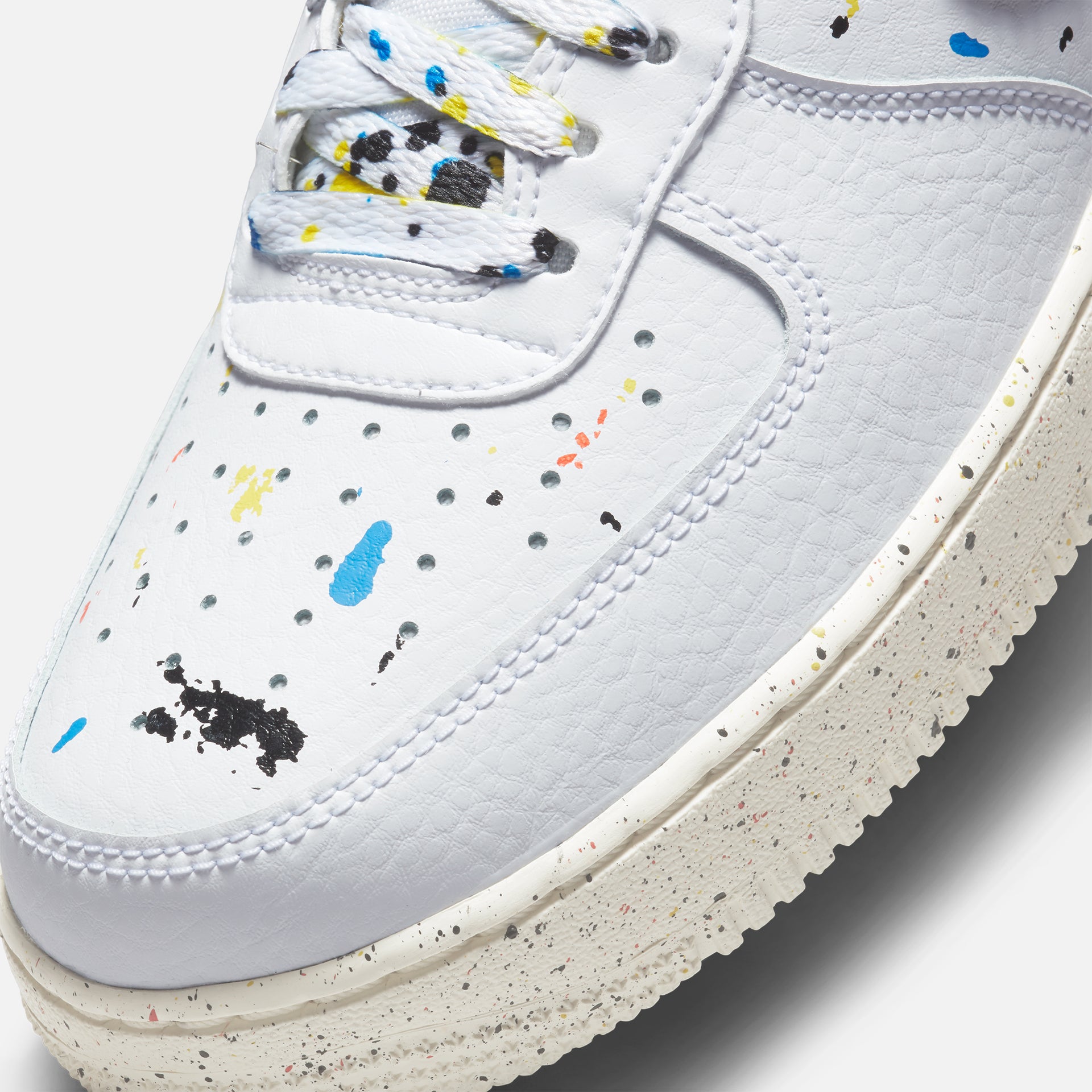Nike Air Force 1 '07 LV8 - White / Sail / Black