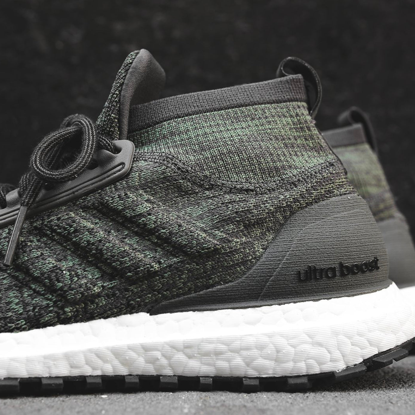adidas UltraBoost AT - Grey / White